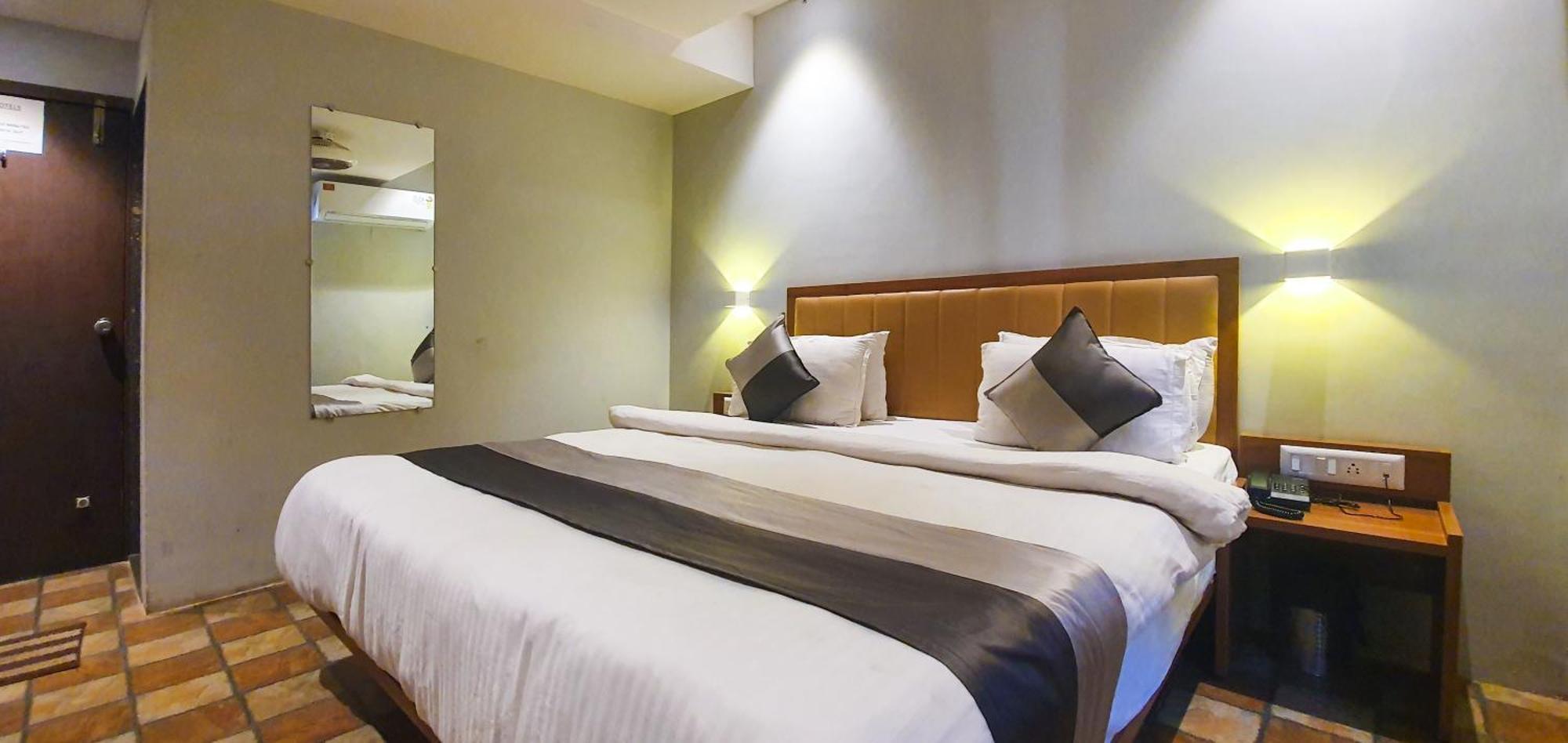 Hotel Nova Star راجكوت المظهر الخارجي الصورة