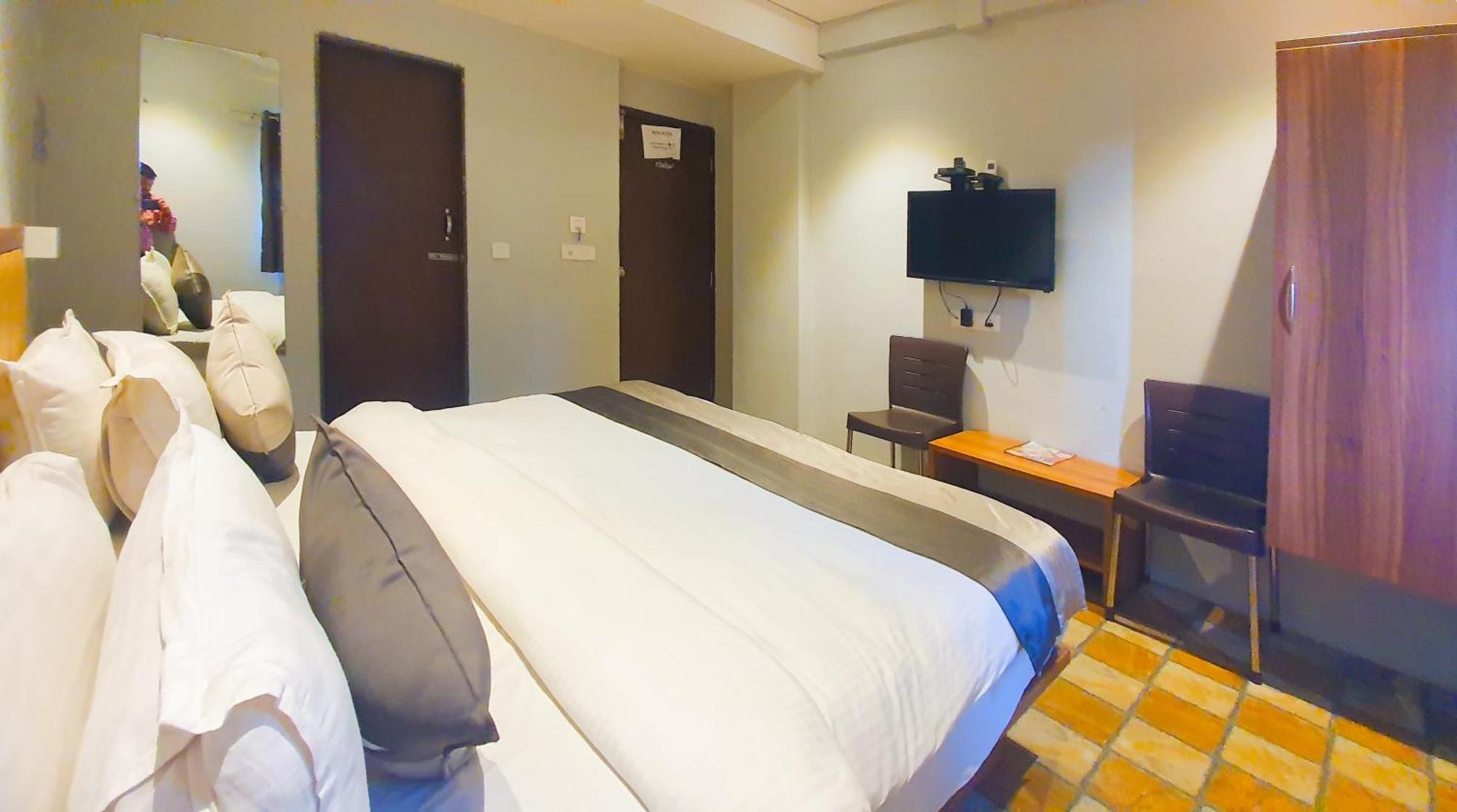 Hotel Nova Star راجكوت المظهر الخارجي الصورة