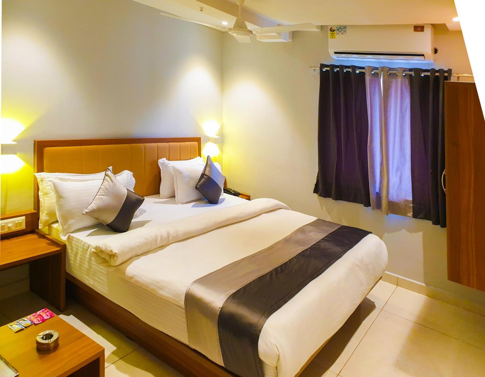 Hotel Nova Star راجكوت المظهر الخارجي الصورة
